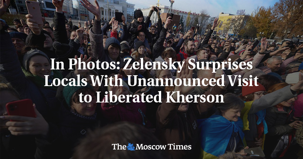 In Photos: Zelensky Surprises Locals With Unannounced Visit to Liberated Kherson