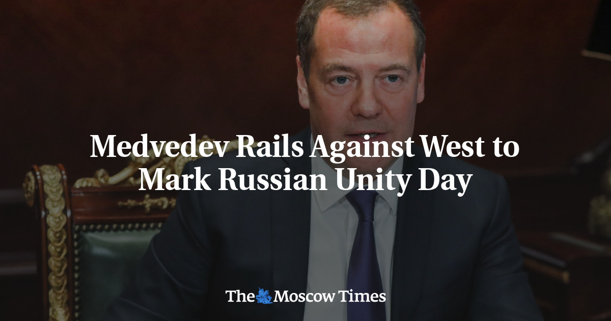 Medvedev Rails Against West to Mark Russian Unity Day
