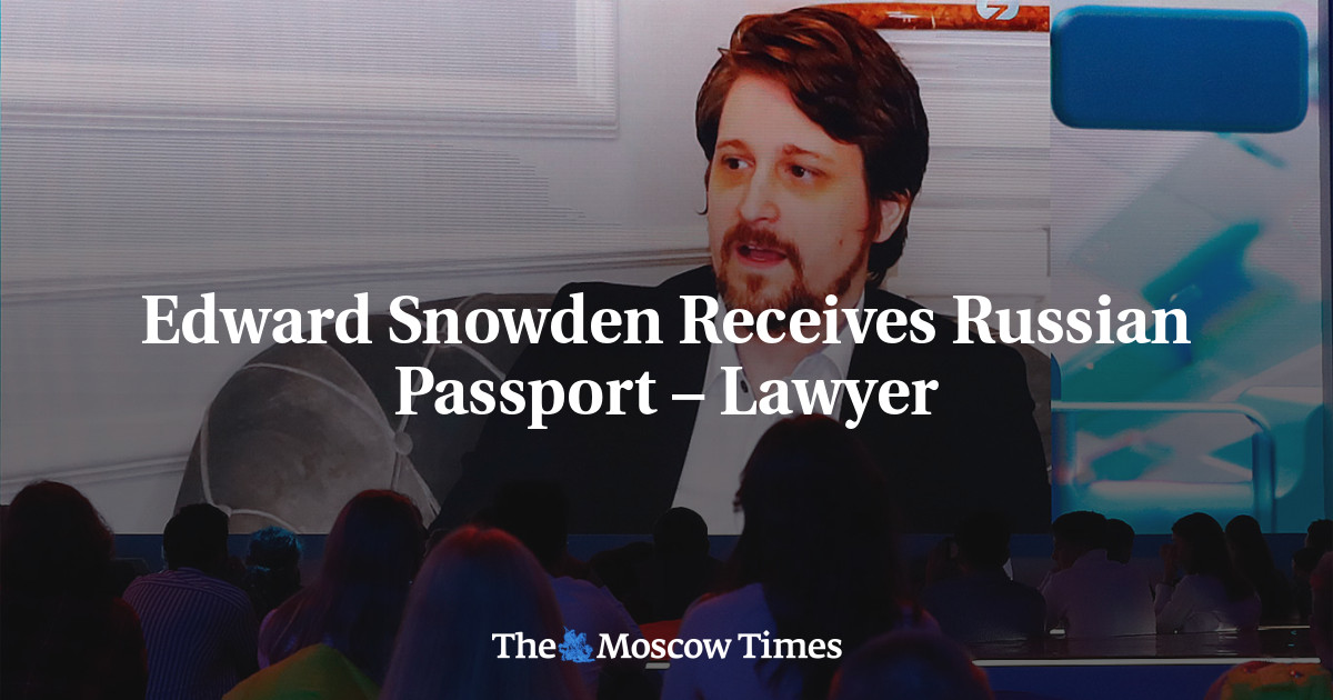 Edward Snowden Receives Russian Passport – Lawyer