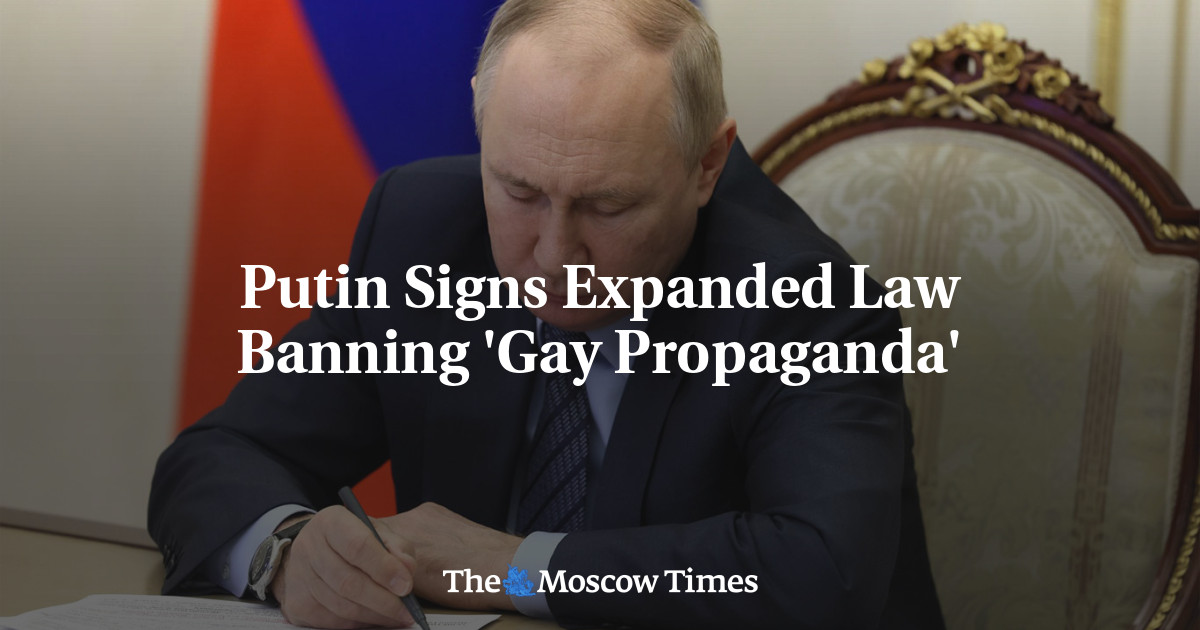 Putin Signs Expanded Law Banning ‘Gay Propaganda’