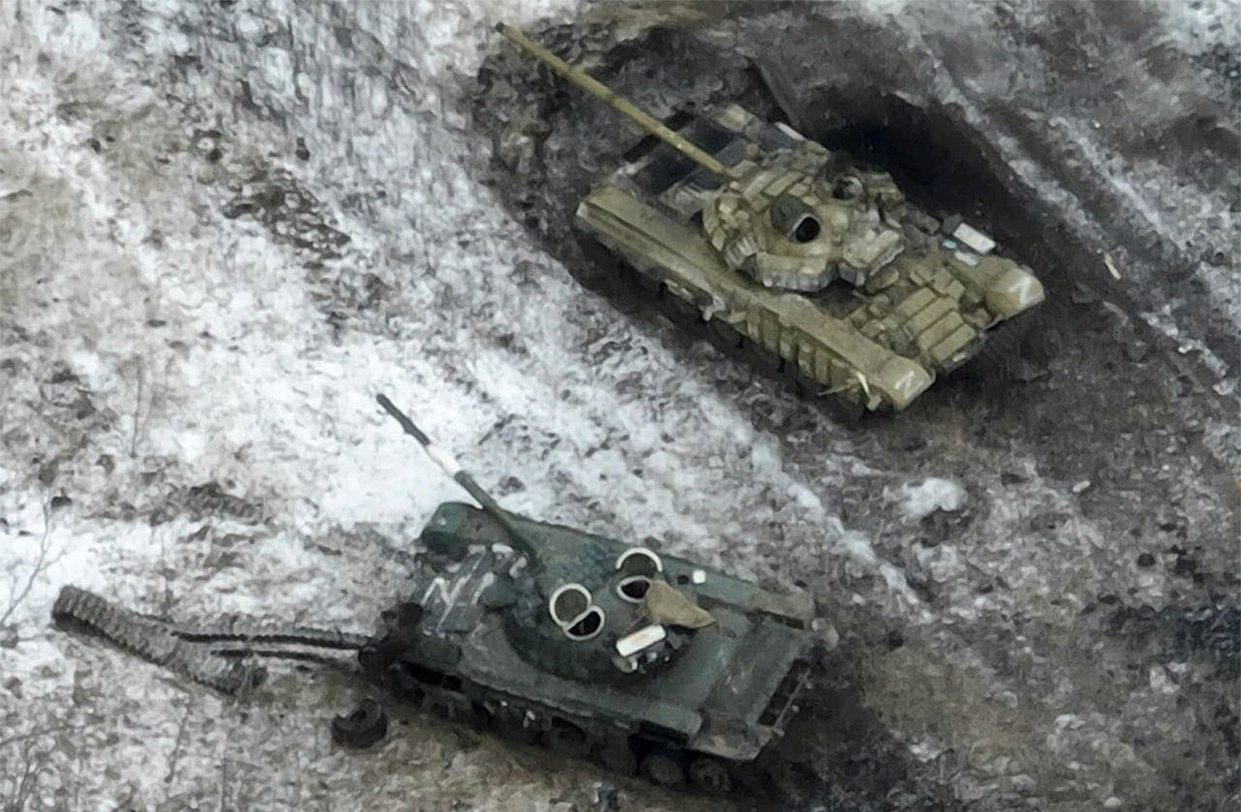 Battles in Vuhledar, Bakhmut Signal Imminent Russian Offensive, Analysts Say