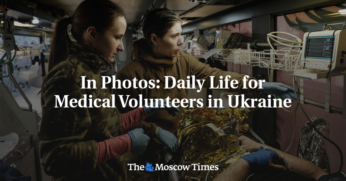 In Photos: Daily Life for Medical Volunteers in Ukraine