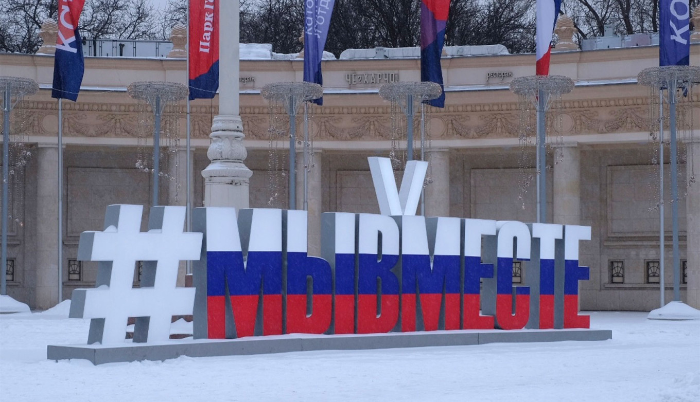 Muscovites Shrug as Russia Marks One Year of Ukraine War