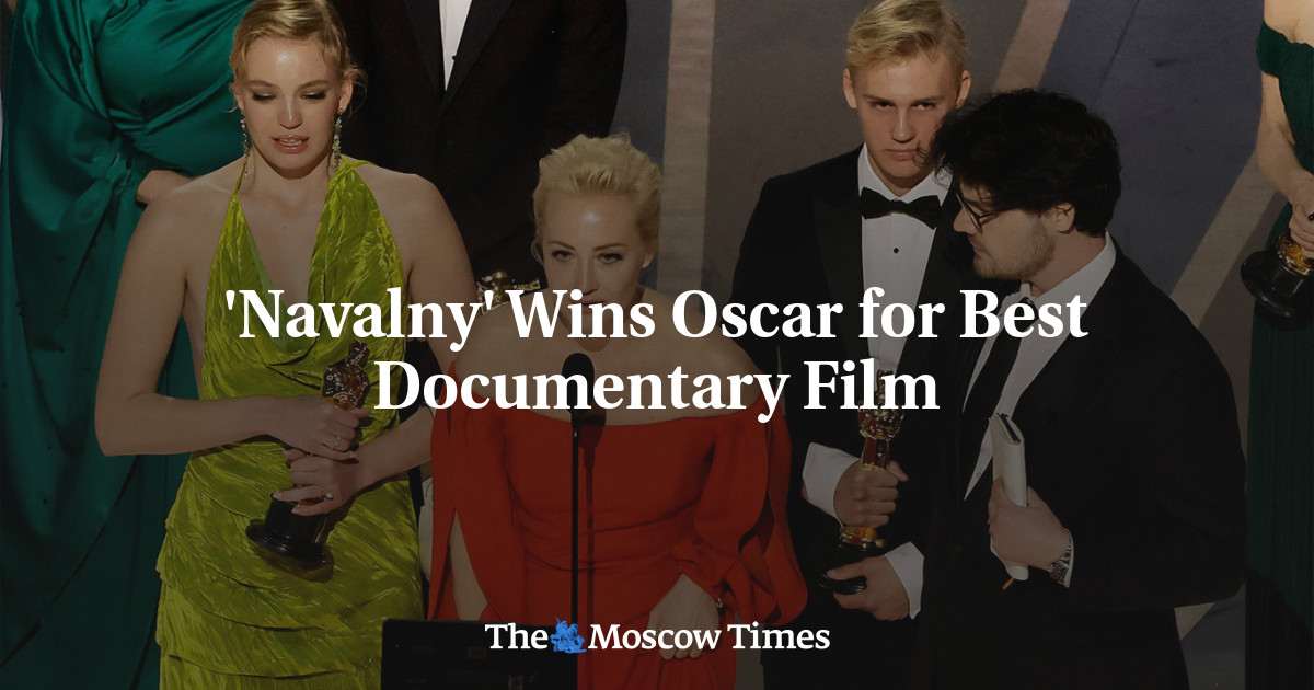 ‘Navalny’ Wins Oscar for Best Documentary Film