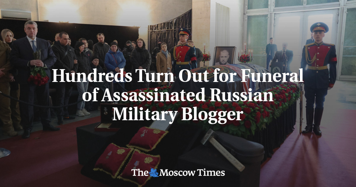 Hundreds Turn Out for Funeral of Assassinated Russian Military Blogger