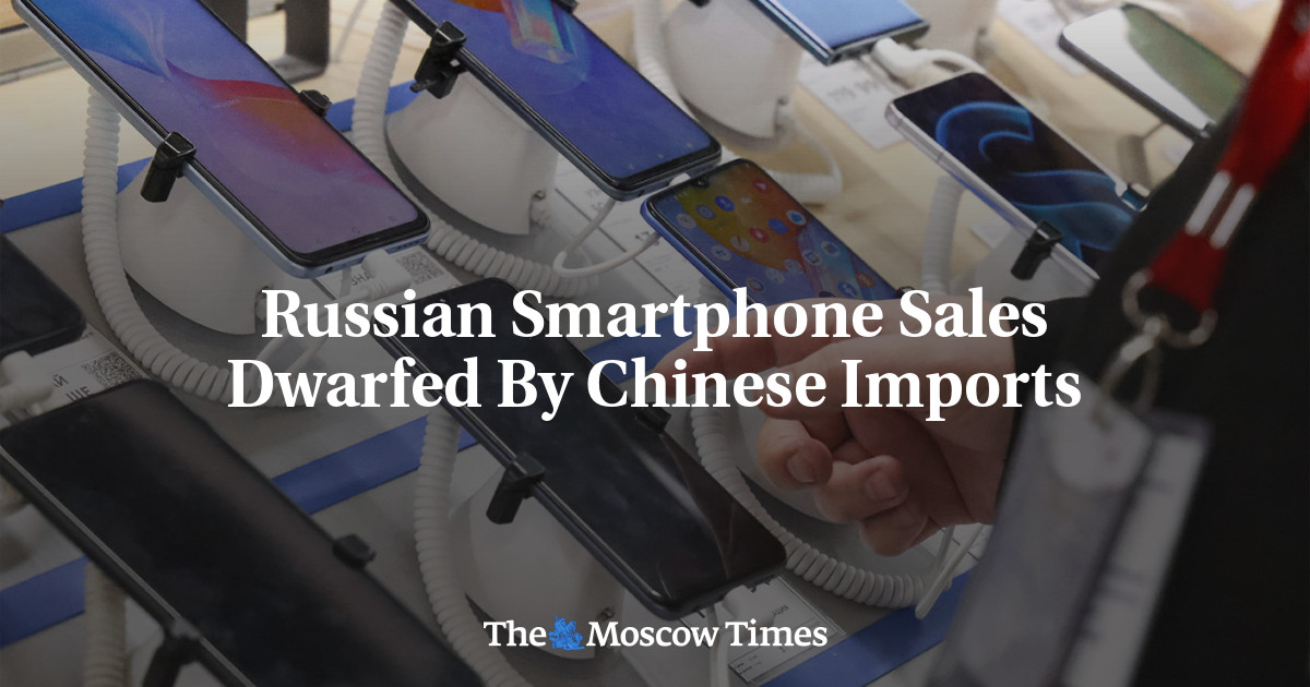 Russian Smartphone Sales Dwarfed By Chinese Imports
