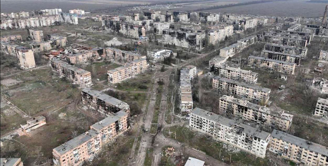  An aerial view of the Ukrainian town of Vuhledar. @pavlokyrylenko_donoda / twitter 