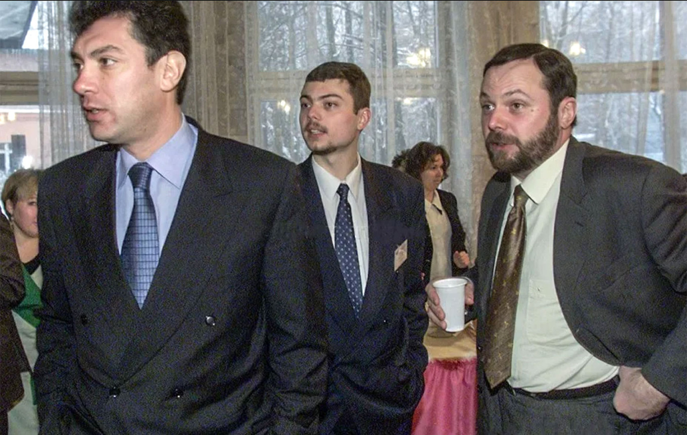  Boris Nemtsov, Vladimir Kara-Murza Jr., and Vladimir Kara-Murza Sr. Nemtsov Bridge 