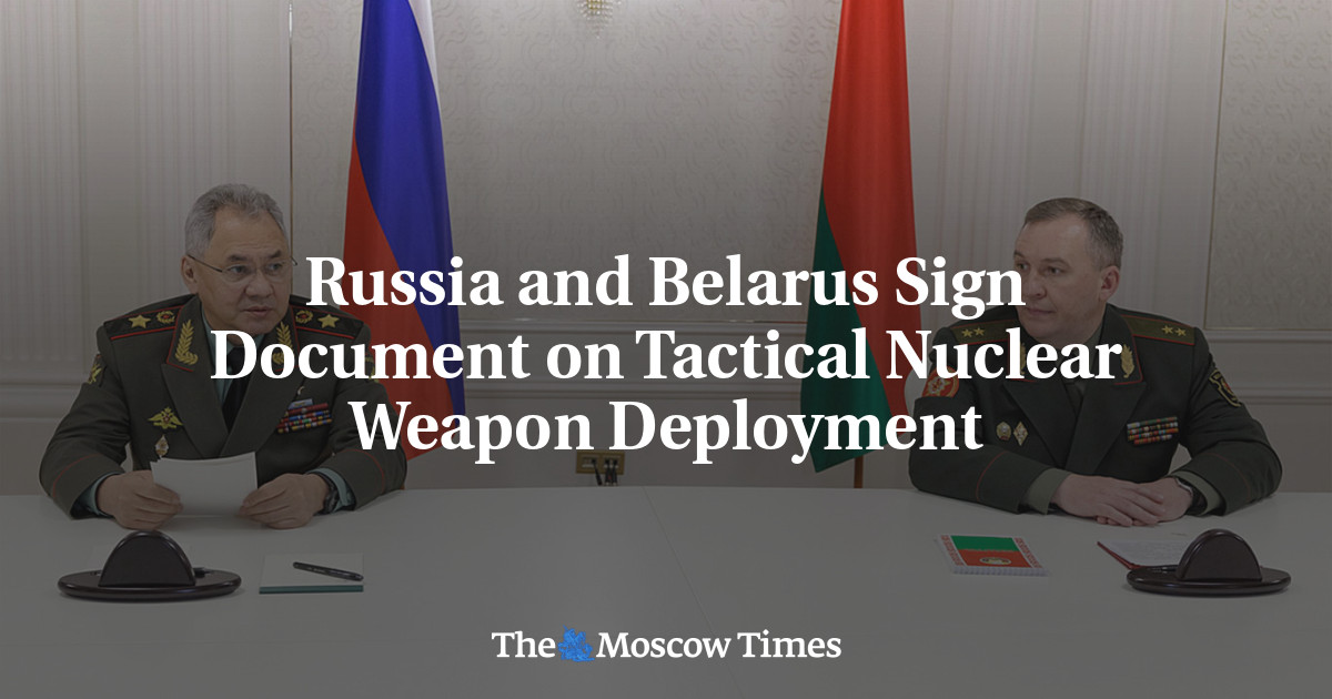 Russia and Belarus Sign Document on Tactical Nuclear Weapon Deployment
