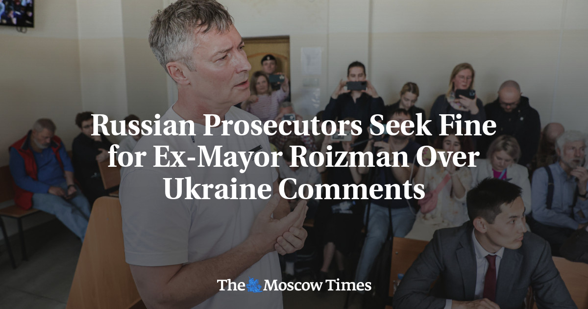 Russian Prosecutors Seek Fine for Ex-Mayor Roizman Over Ukraine Comments