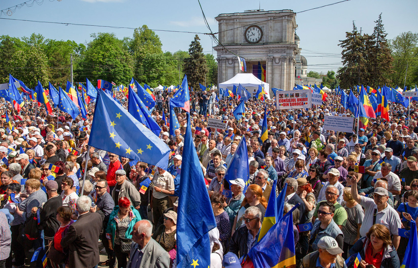  A pro-EU rally in Chisinau on May 21, 2023. Elena Covalenco / AFP 