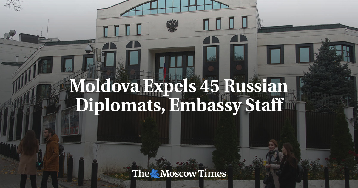 Moldova Expels 45 Russian Diplomats, Embassy Staff