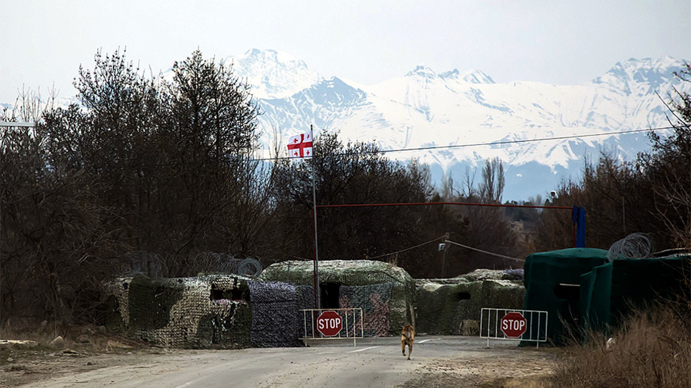 At Georgia’s Border With South Ossetia, Deepening Anxieties of Russian Aggression