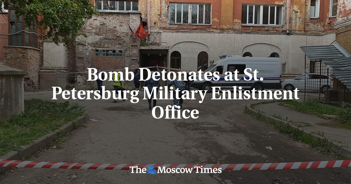 Bomb Detonates at St. Petersburg Military Enlistment Office