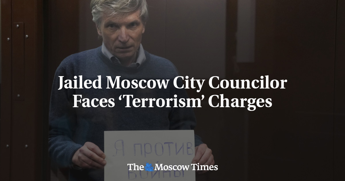 Jailed Moscow City Councilor Faces ‘Terrorism’ Charges