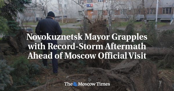Novokuznetsk Mayor Grapples with Record-Storm Aftermath Ahead of Moscow Official Visit