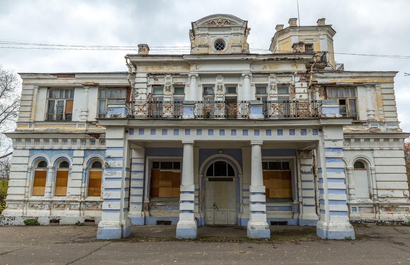  The main house of Dmitry Filippov's Rodnevo estate Wikimapia 