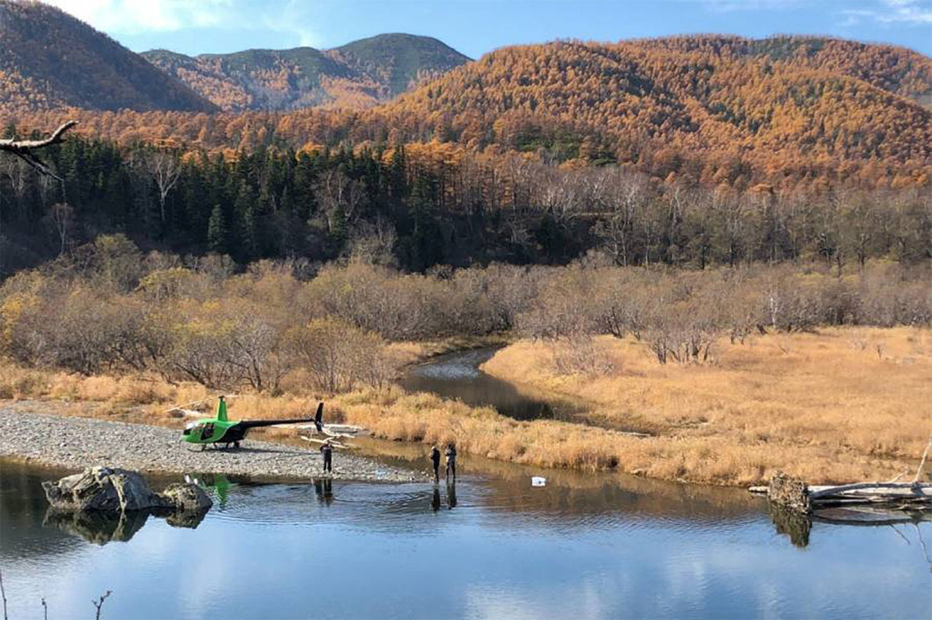  Volunteers of the of the Sakhalin Environment Watch in the Vostochny Wildlife Refuge. Dmitry Lisitsyn 