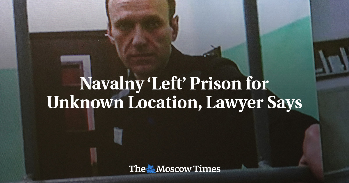 Navalny ‘Left’ Prison for Unknown Location, Lawyer Says