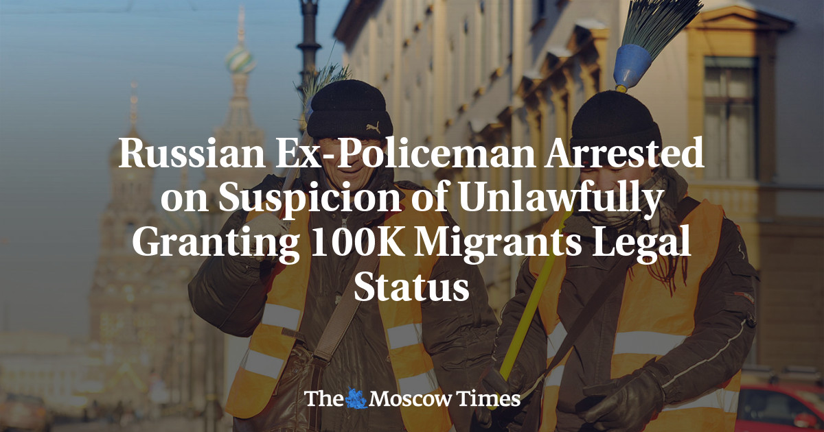 Russian Ex-Policeman Arrested on Suspicion of Unlawfully Granting 100K Migrants Legal Status