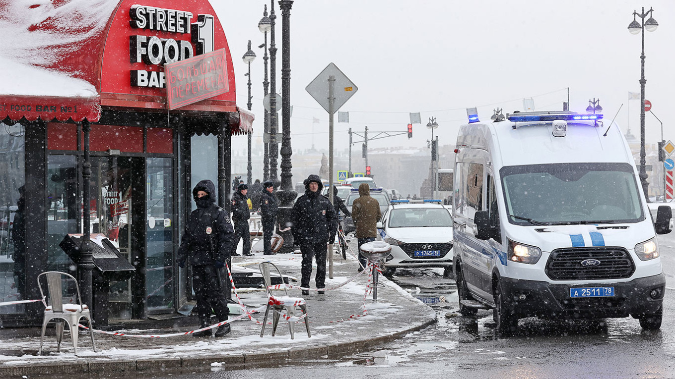  The Strit-Bar cafe on Universitetskaya Embankment in St. Petersburg, where Maxim Fomin was killed. Alexander Demianchuk / TASS 