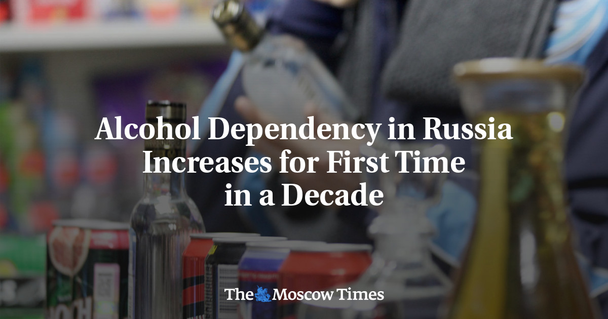 Alcohol Dependency in Russia Increases for First Time in a Decade