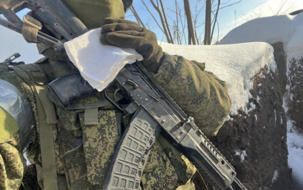 White Scarves and Flowers: Wives and Mothers of Mobilized Soldiers Take Resentment to the Kremlin