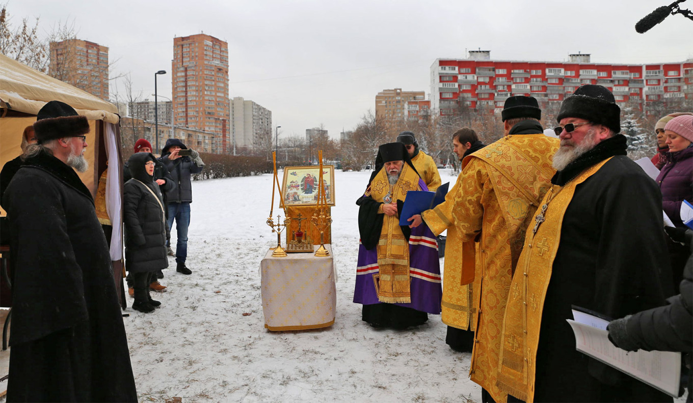  A prayer service to inaugurate the construction of the church, November 2023. hram-gireevo.ru 