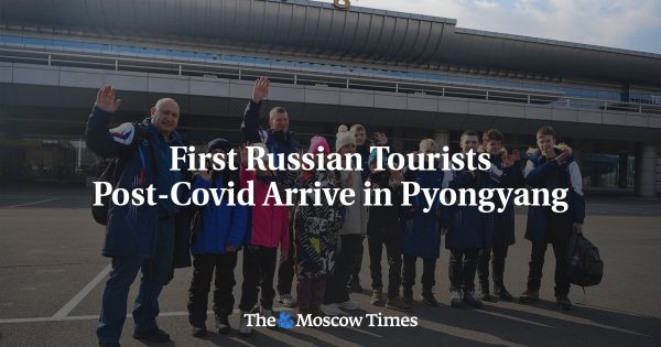 First Russian Tourists Post-Covid Arrive in Pyongyang