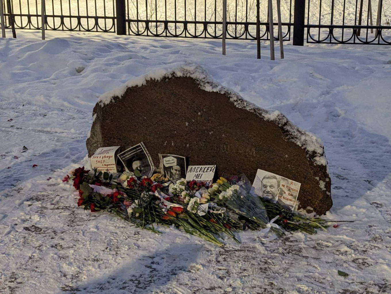  The makeshift memorial for Navalny at the monument to Osip Mandelshtam. Moscow Times Reporter 