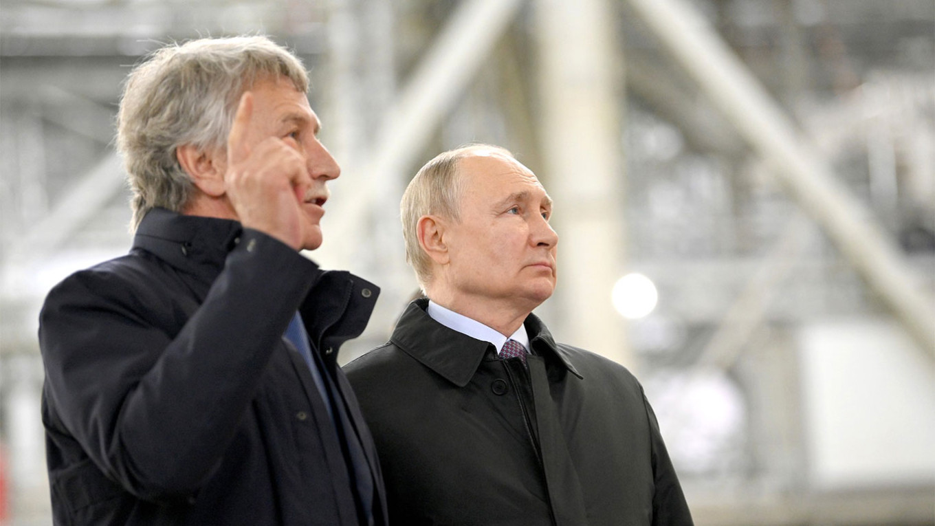  Leonid Mikhelson and Vladimir Putin. kremlin.ru 