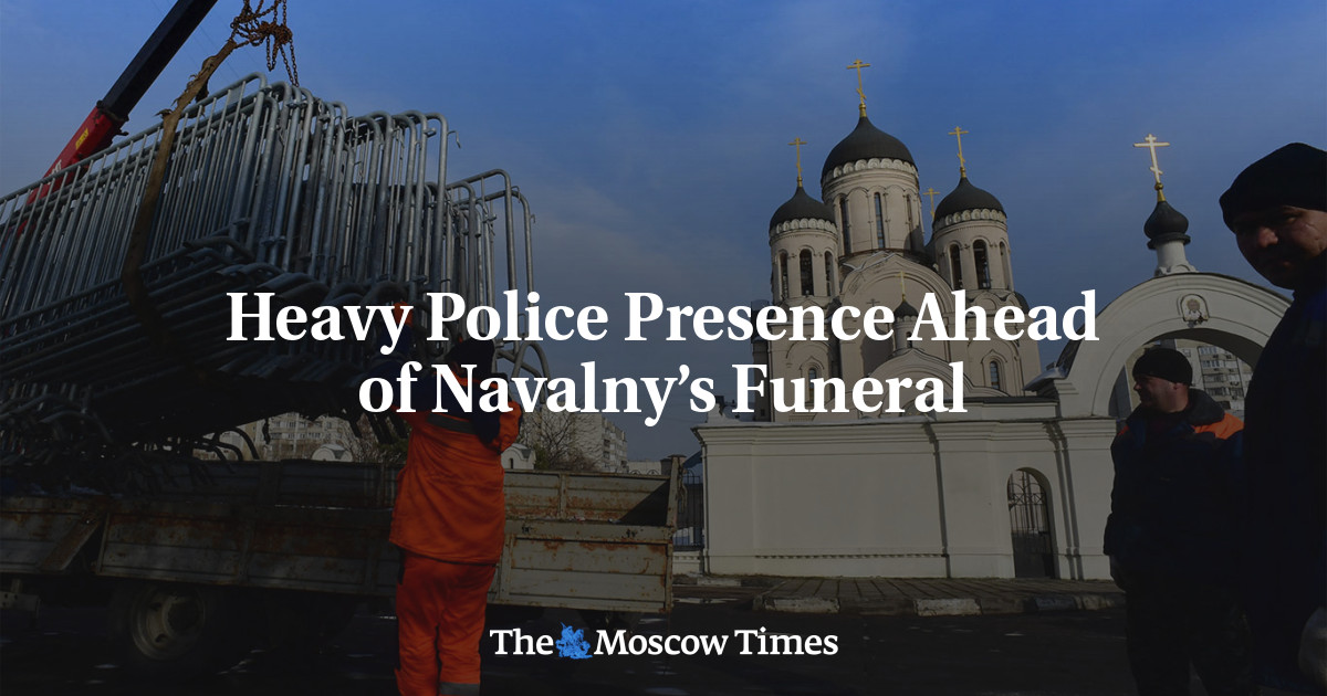 Heavy Police Presence Ahead of Navalny’s Funeral