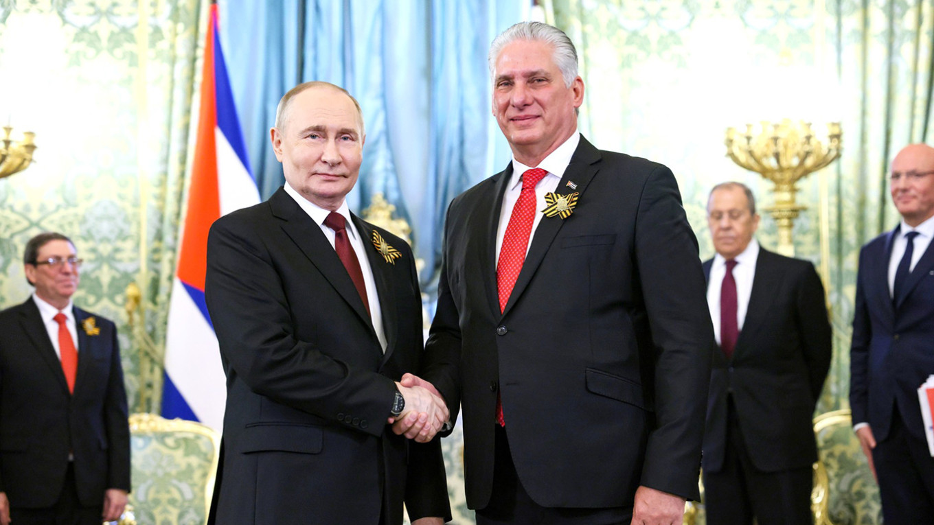  Meeting between Putin and Cuban President Diaz-Canel on Nov. 2 2018. kremlin.ru 