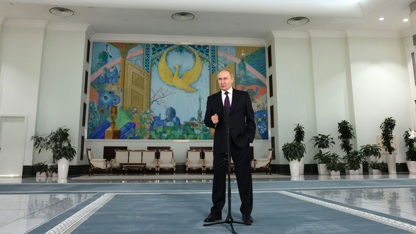  Vladimir Putin speaking in Uzbekistan. kremlin.ru 