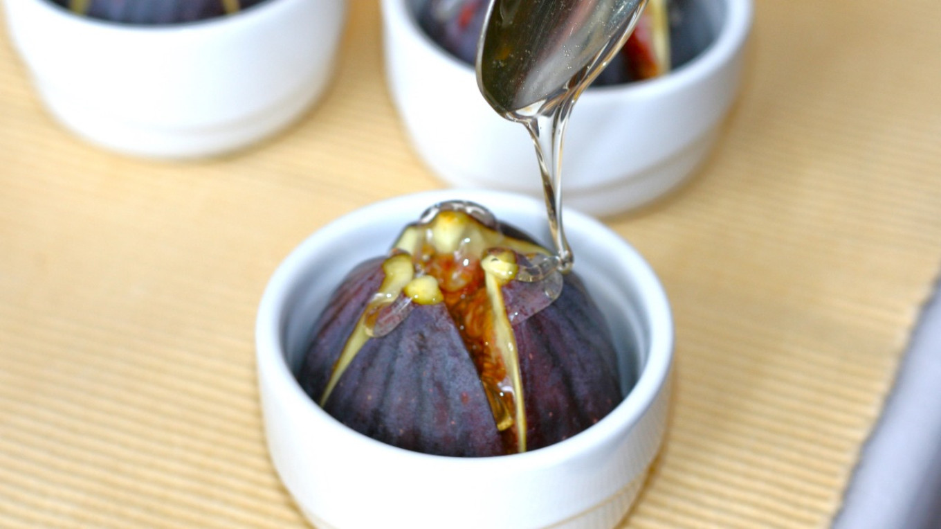  What could be better than figs and honey? Courtesy of authors 