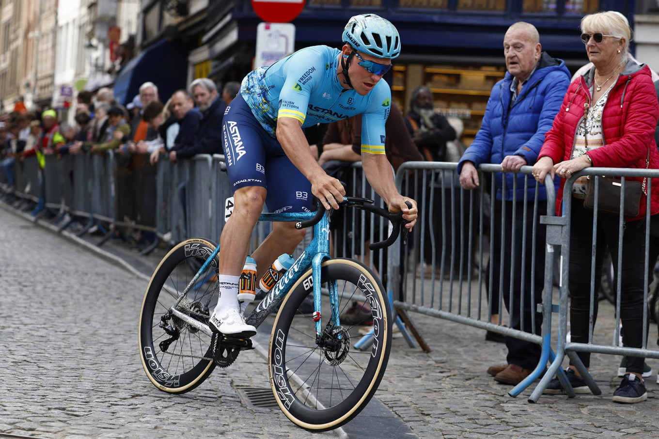  Gleb Syritsa during the UCI World Tour Classic Brugge De Panne cycling race in 2024. Zuma / TASS 