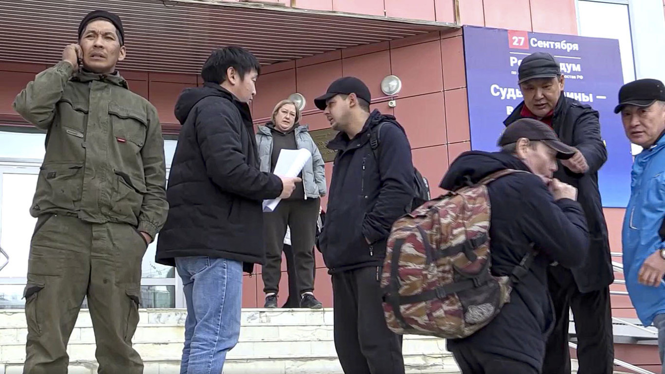  Conscription center in Yakutsk. AP / TASS 