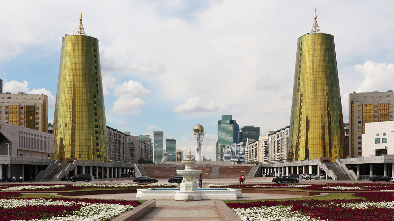  Astana, Kazakhstan. Bernard Gagnon 