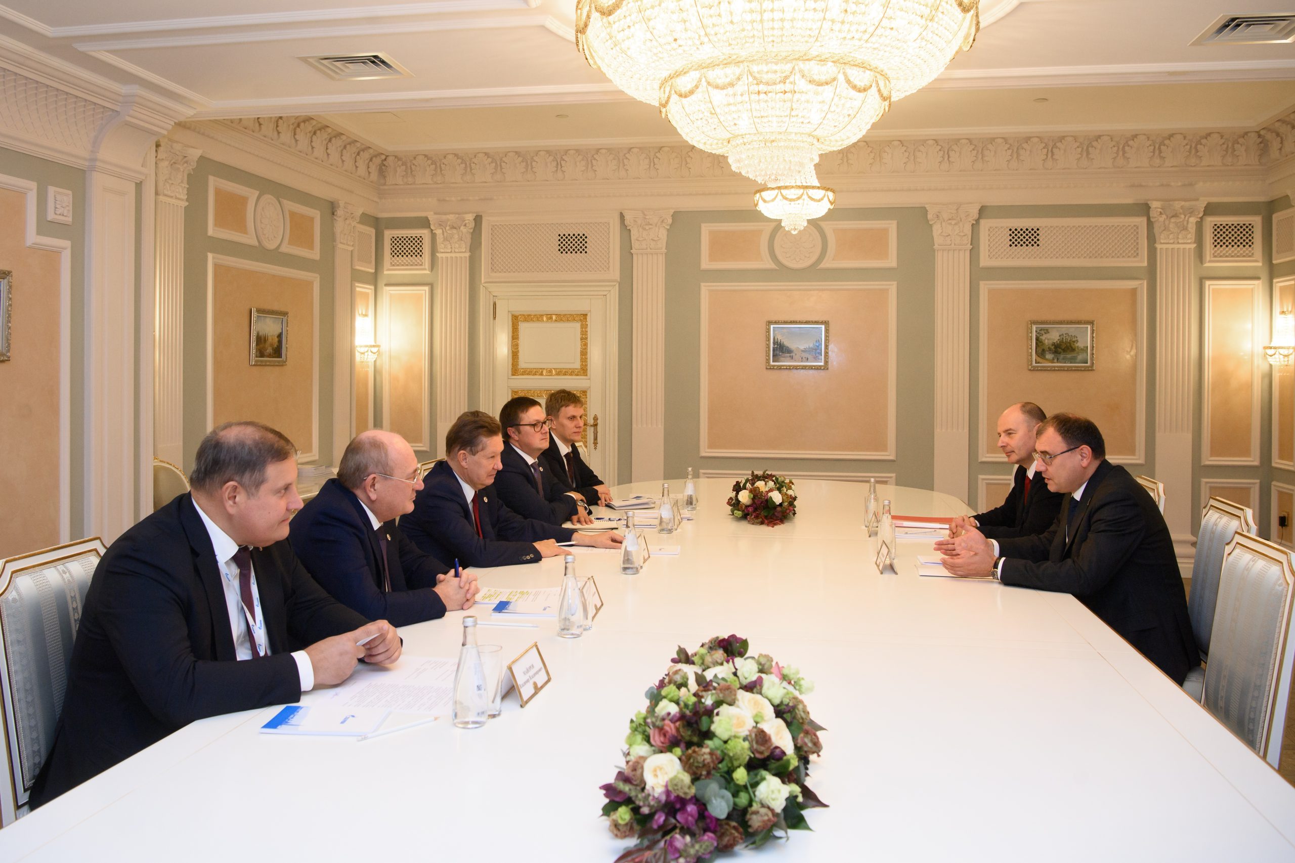 Alexey Miller and Belarusian Deputy Prime Minister Viktor Karankevich discuss preparation for autumn/winter period